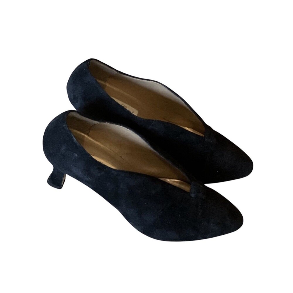 Vintage Carriage Court Black V Split Paula Suede Size 7.5M 2” Kitten Heels - Picture 2 of 16